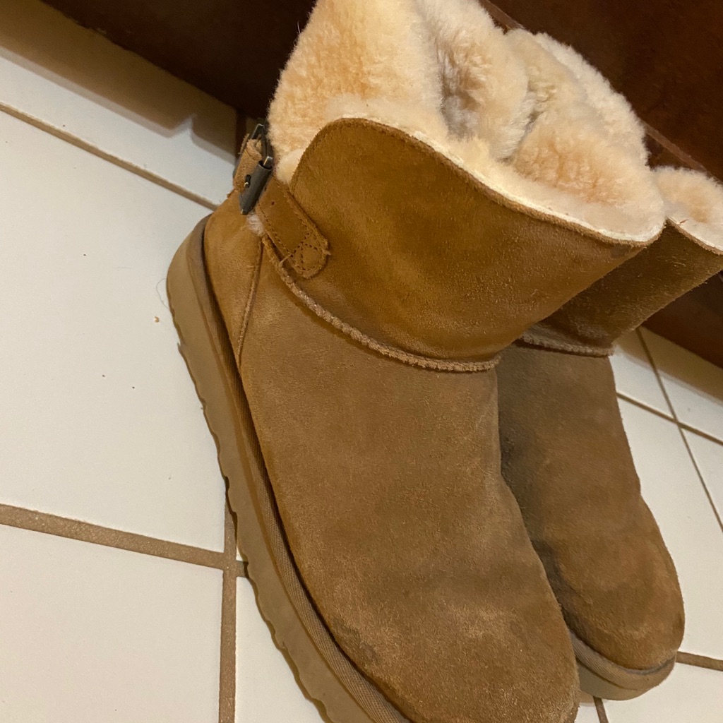 Ugg